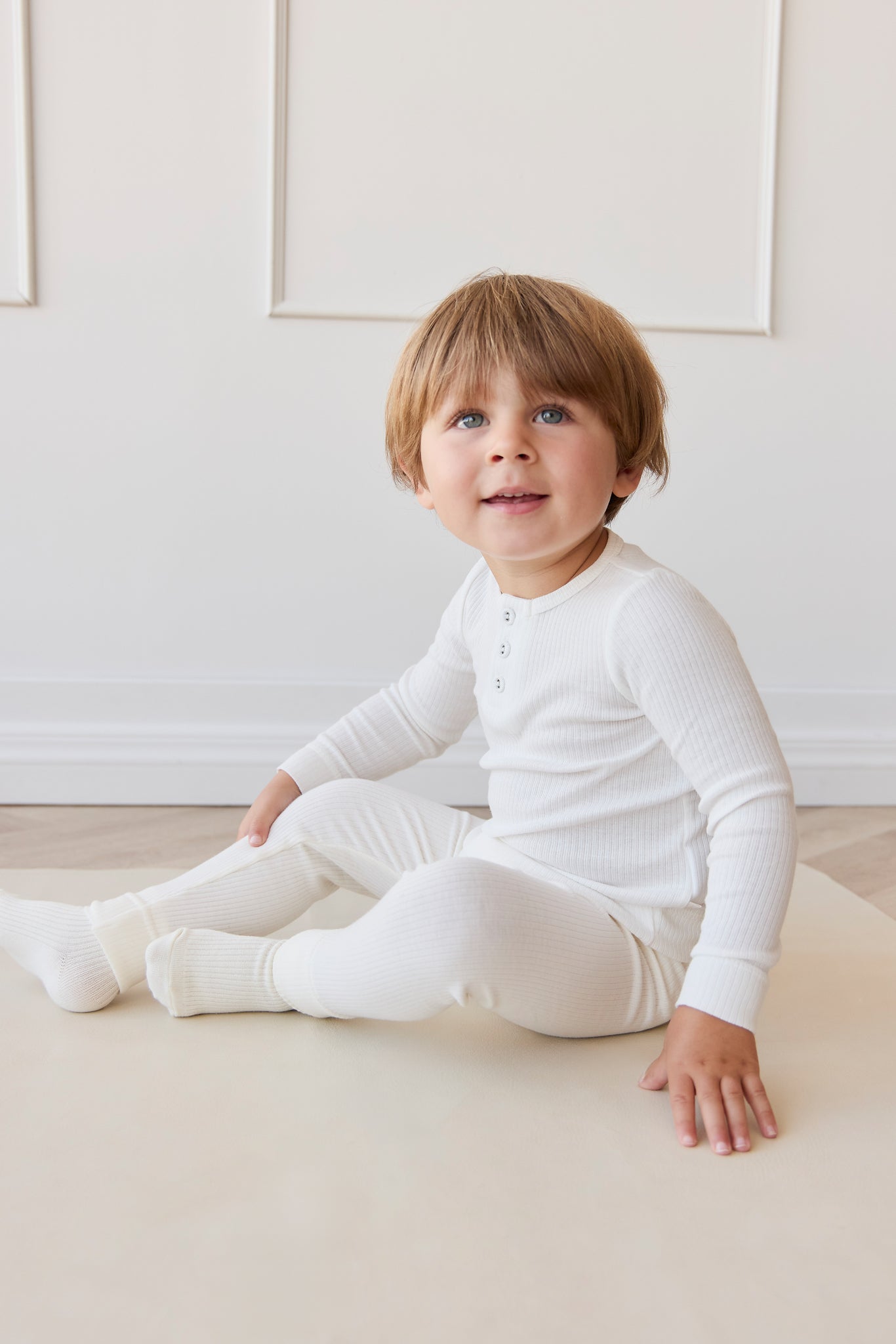 Henley à manches longues en coton modal uni Everyday Milk avec extensibilité douce et résistance aux taches pour enfants de 6 mois à 10 ans