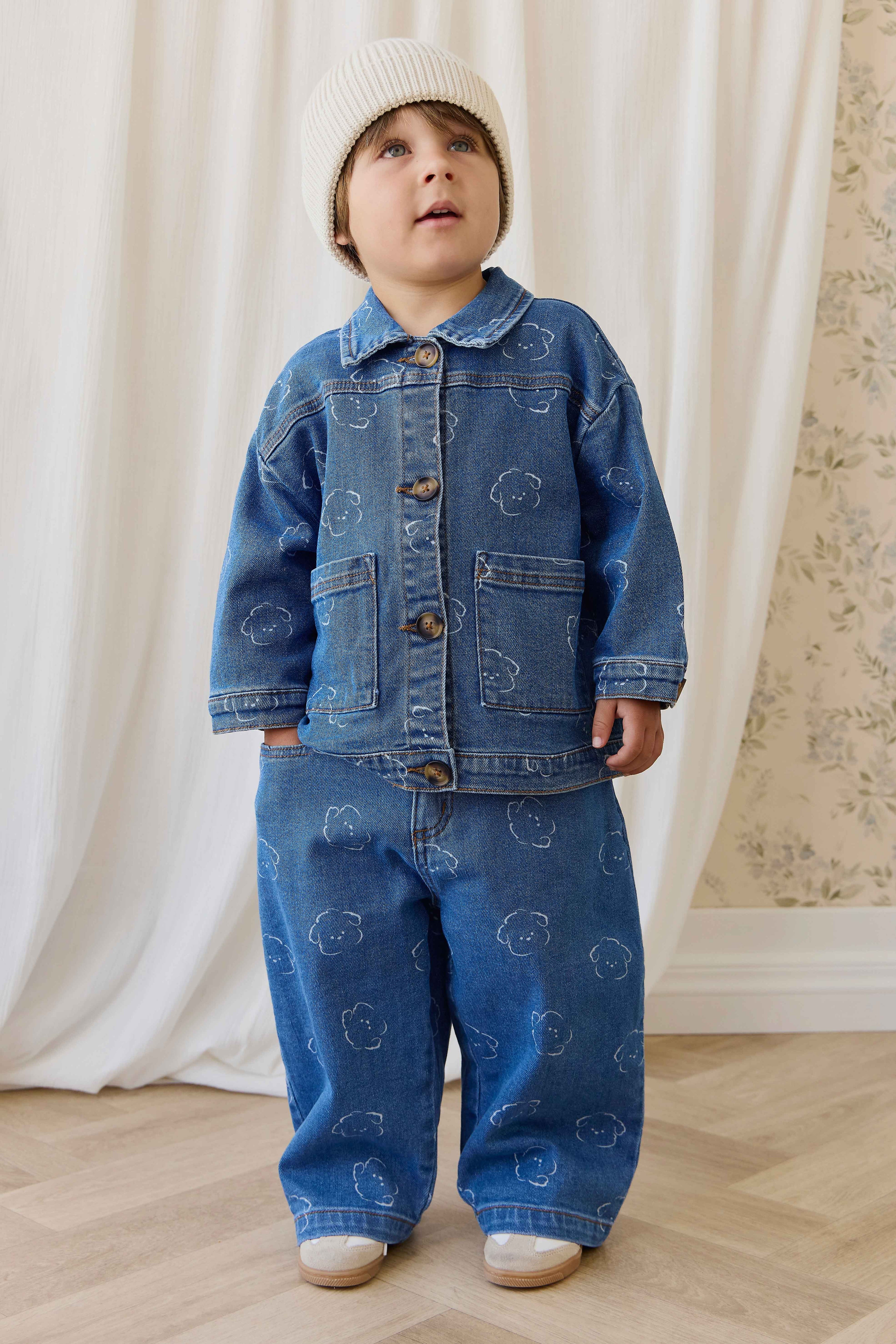 Pantalon en jean décontracté en coton bleu avec motif intégral, taille élastiquée et poches fonctionnelles pour enfants de 6 mois à 8 ans