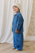 Pantalon en jean décontracté en coton bleu avec motif intégral, taille élastiquée et poches fonctionnelles pour enfants de 6 mois à 8 ans