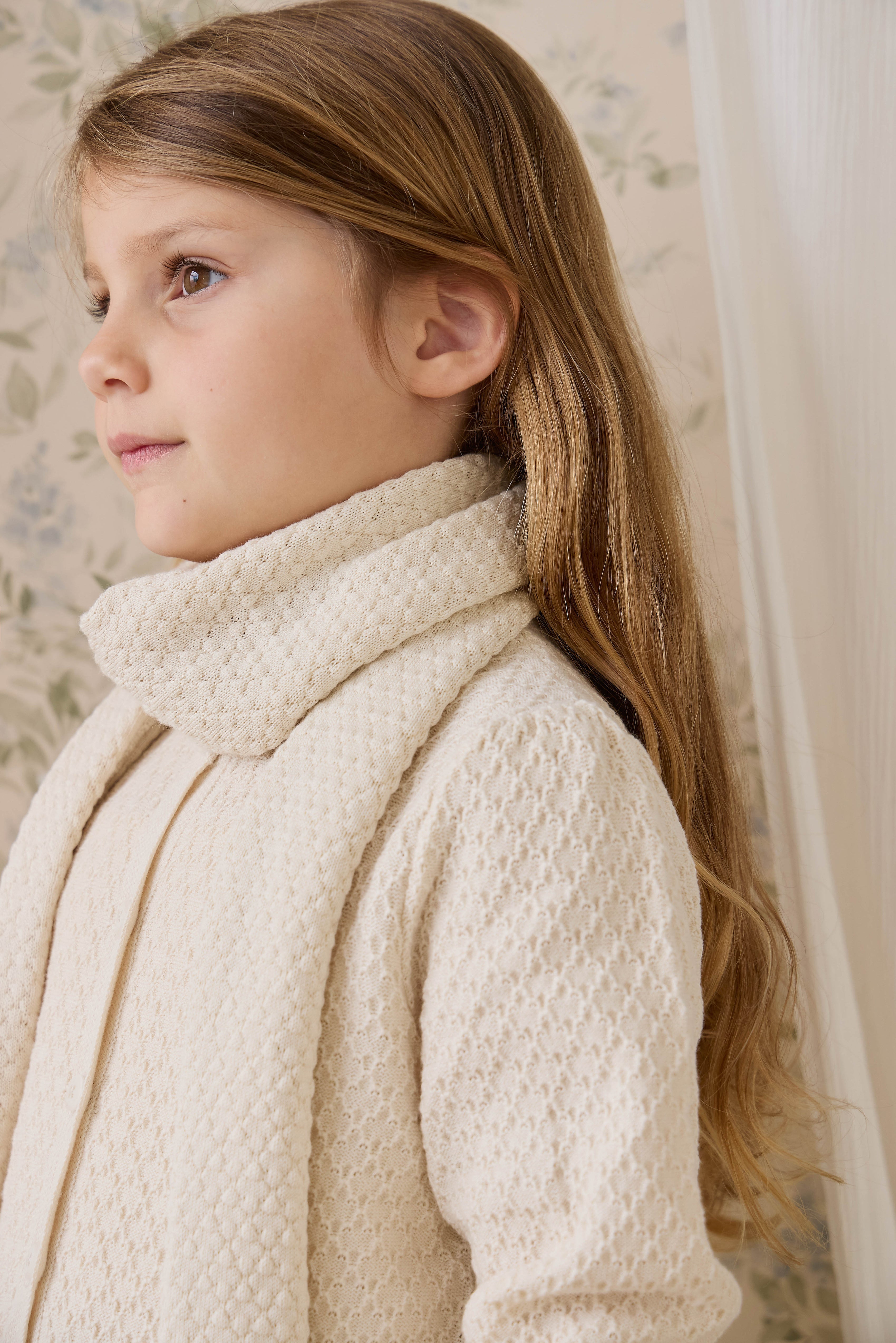 Écharpe en maille de coton texturé vanille classique, douce et chaude pour enfants