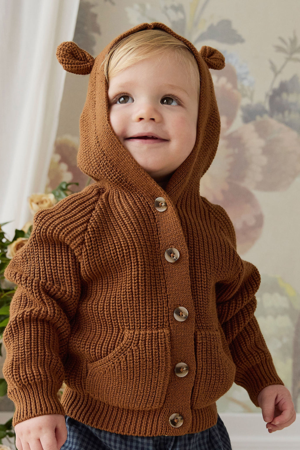 Gilet Doux et Chaud Marron Uni en Coton Tricoté avec Capuche, Détail Oreilles et Boutons pour Enfants 0-6 Ans