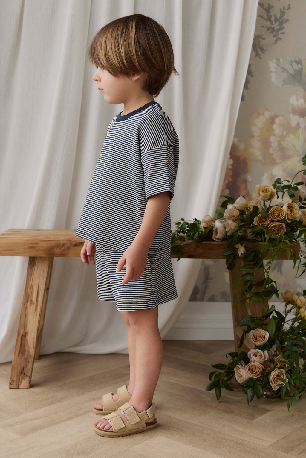 Short décontracté en coton Pima rayé nuage et marine avec taille élastiquée pour bébés et enfants de 0 à 8 ans