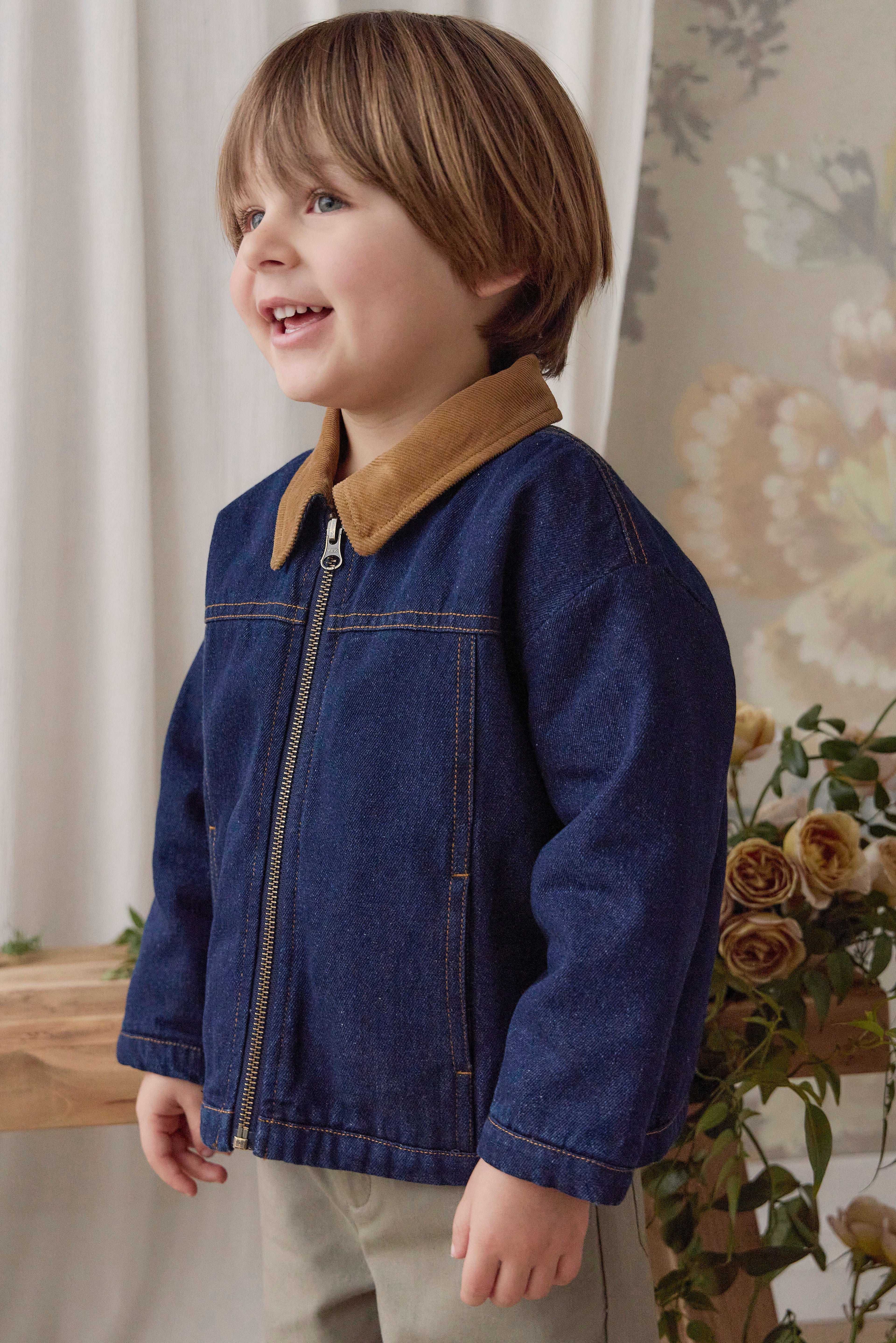 Veste classique en jean de coton indigo uni avec col en velours côtelé et fermeture éclair pour enfants de 6 mois à 8 ans
