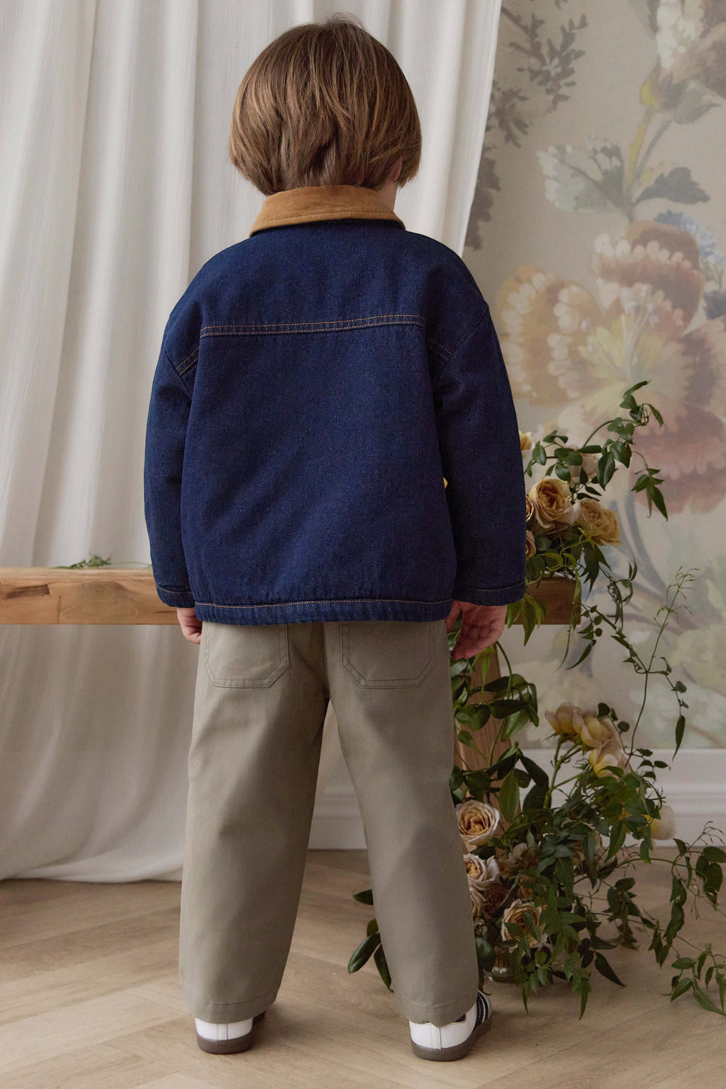 Veste classique en jean de coton indigo uni avec col en velours côtelé et fermeture éclair pour enfants de 6 mois à 8 ans