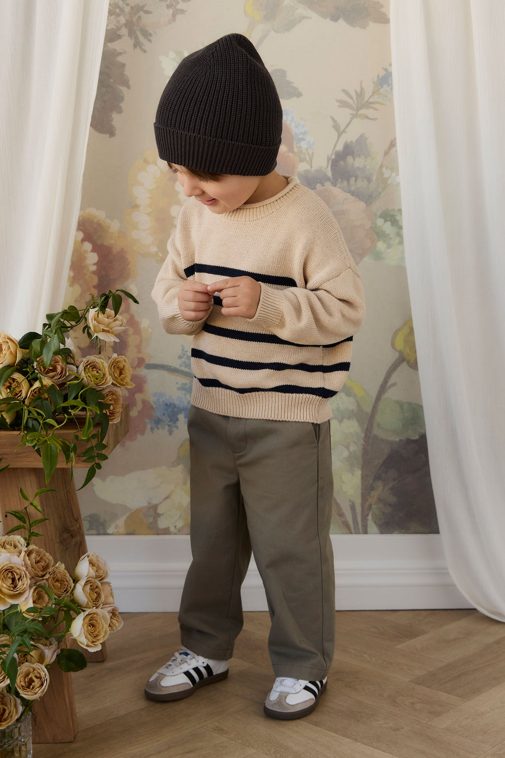 Pantalon en coton uni vert terreux sur mesure avec taille élastique et fermeture boutonnée pour enfants de 6 mois à 8 ans