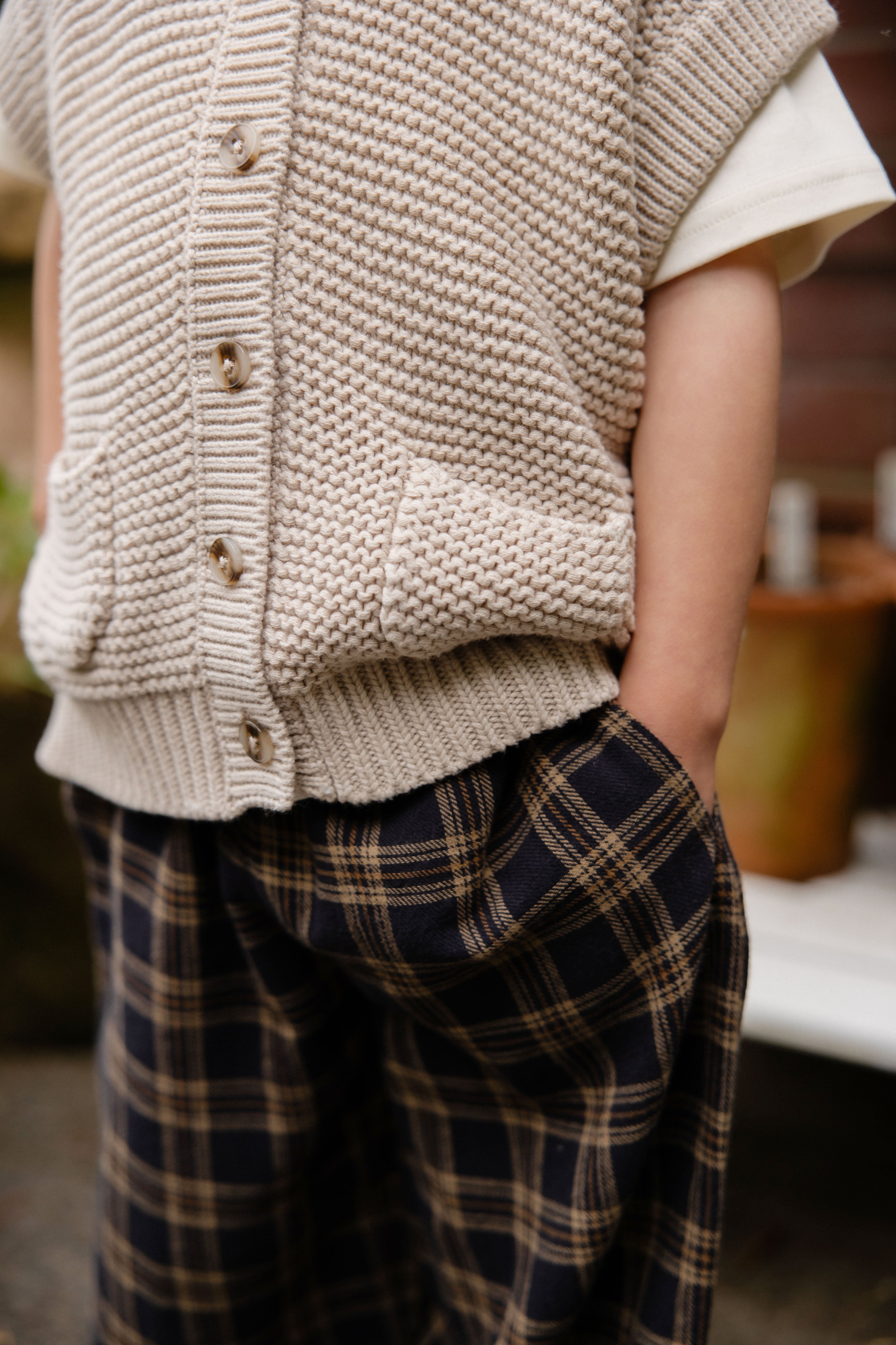 Pantalon en coton biologique à carreaux "Woodland" décontracté et naturel avec nœud décoratif à la taille pour enfants de 6 mois à 8 ans