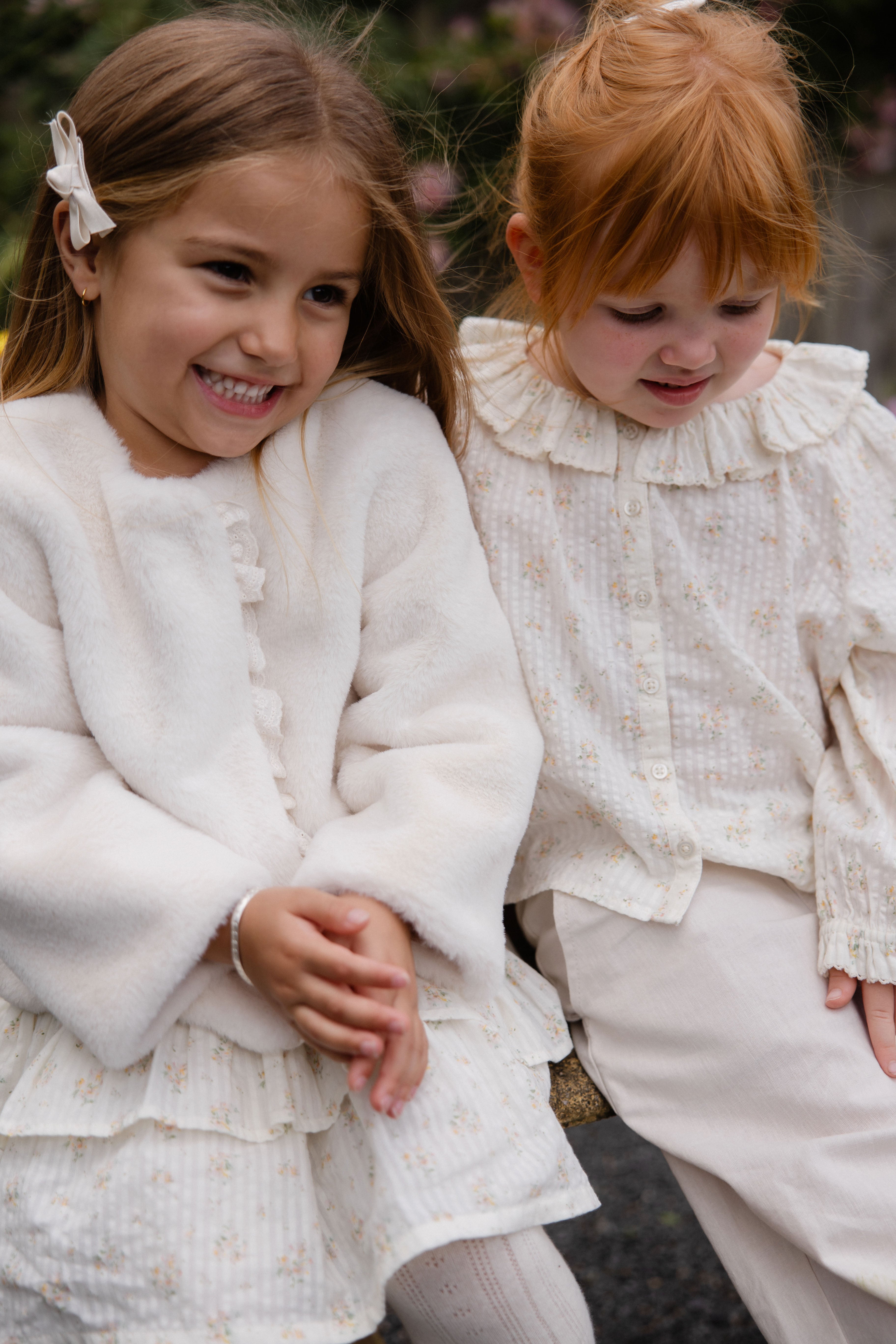 Blouson matelassé classique en polyester vanille uni avec boutons et poches plaquées pour enfants de 6 mois à 10 ans