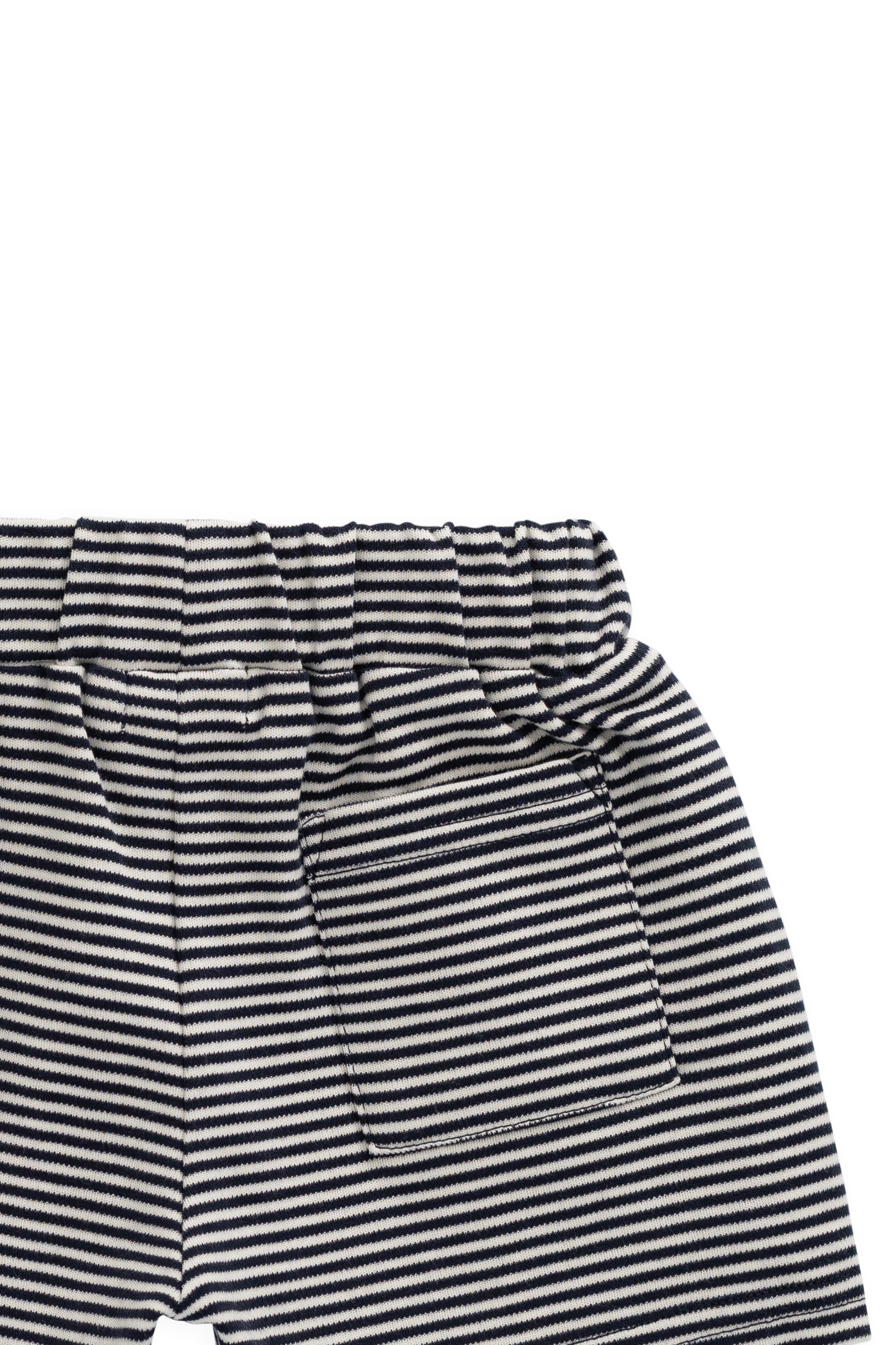 Short décontracté en coton Pima rayé nuage et marine avec taille élastiquée pour bébés et enfants de 0 à 8 ans